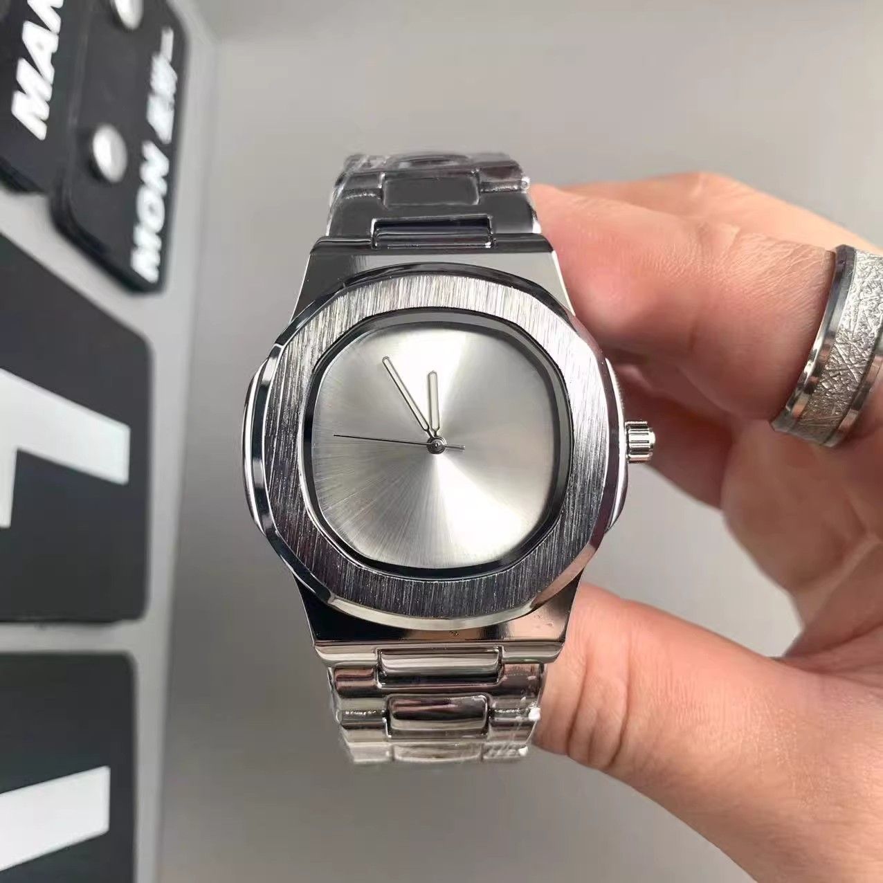 Custom Logo Men's Quartz Watch - Luxury Watch Logos review and price
